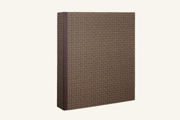 Folder standing brown with small graphic floral pattern